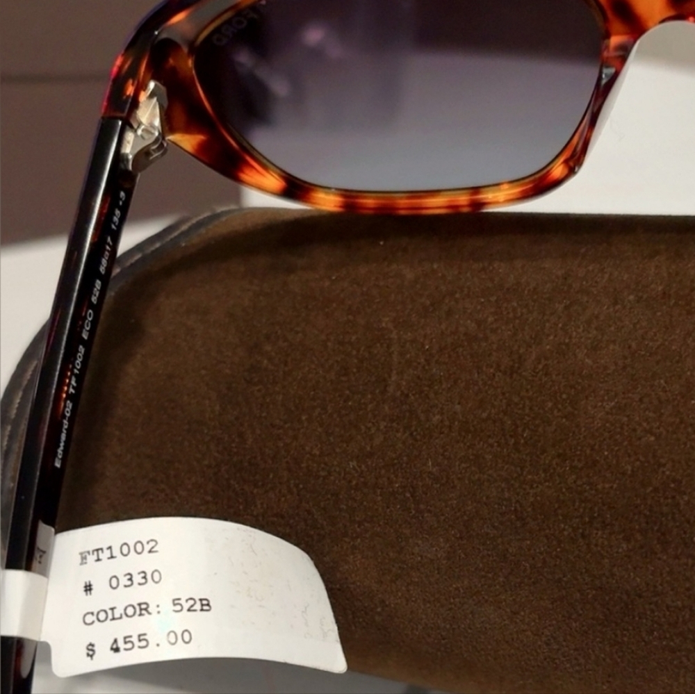 Tom Ford Tortoise Shell Sunglasses - Picture 6 of 6
